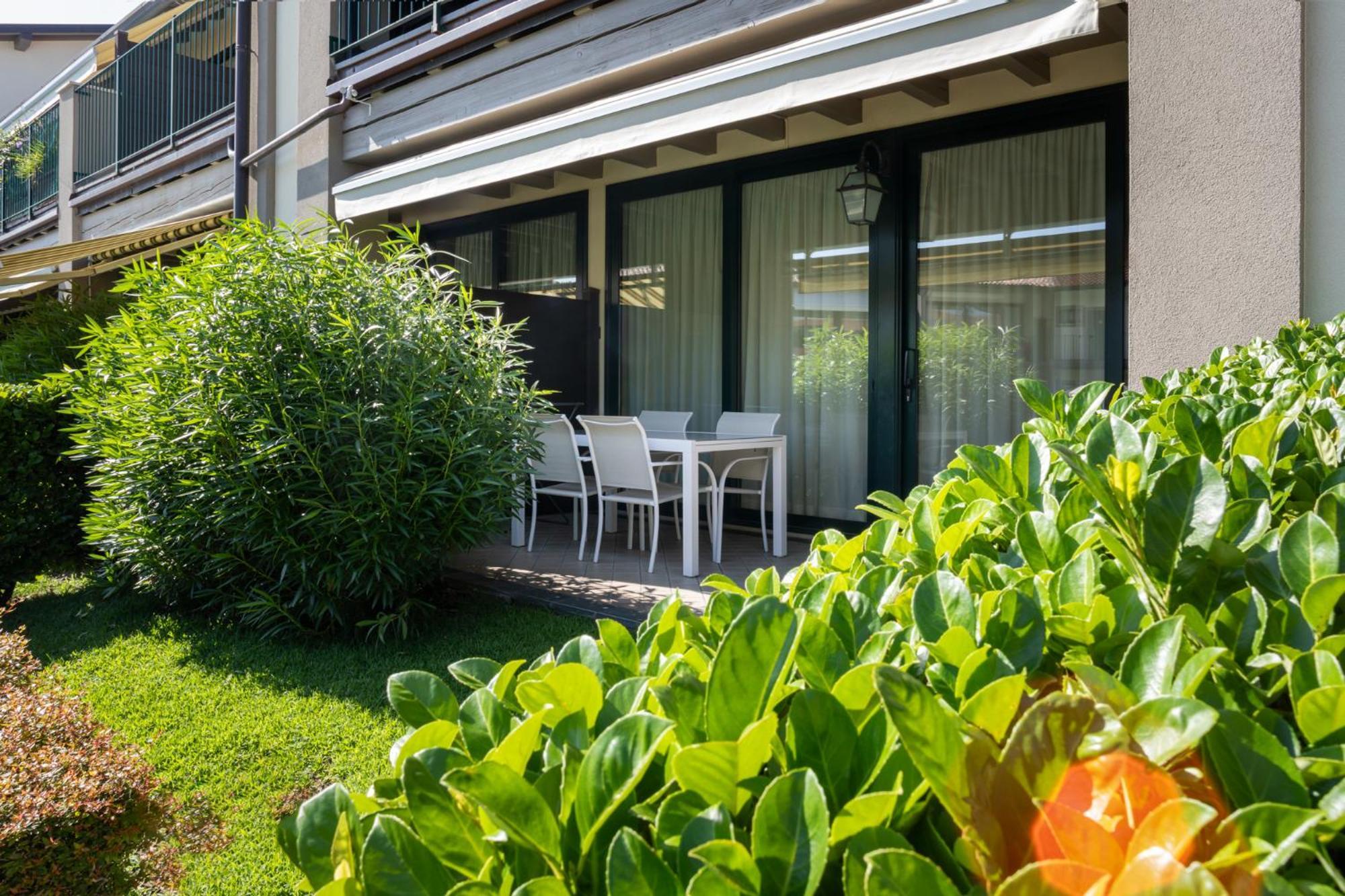 Le Terrazze Sul Lago Hotel & Residence Padenghe sul Garda Exterior foto
